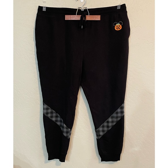 🎃Host Pick🎃Disney Halloween Joggers From 2021 Season, size 2xl - Picture 4 of 16